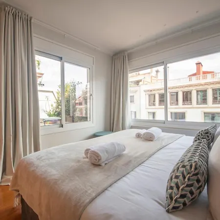Atico Duplex Con Cinco برشلونة