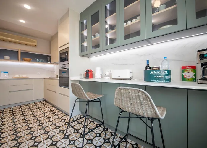 Atico Duplex Con Cinco * برشلونة