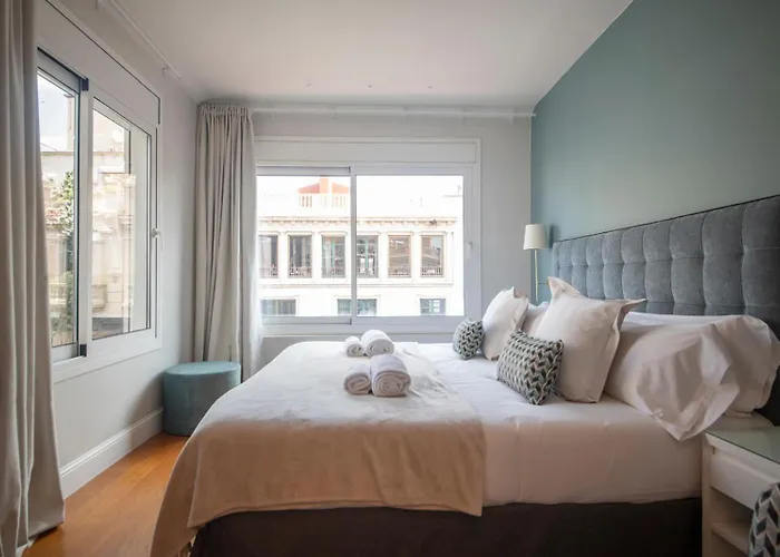 Atico Duplex Con Cinco * برشلونة