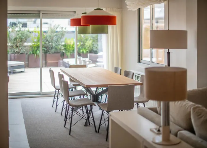 Atico Duplex Con Cinco * برشلونة