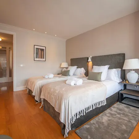 Atico Duplex Con Cinco Apartamento *