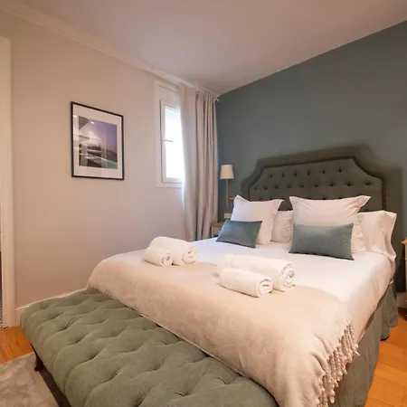 Apartamento Atico Duplex Con Cinco *